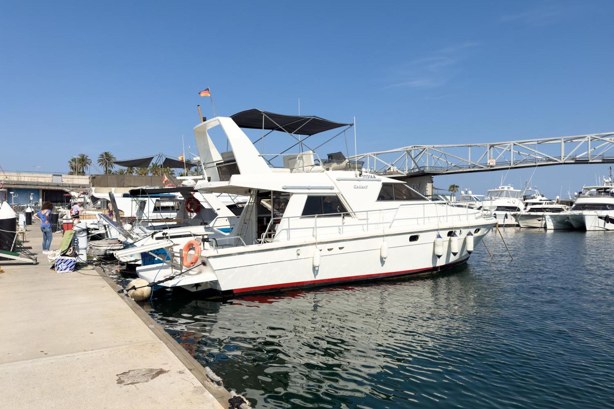 Bateau-hôtel Napao *